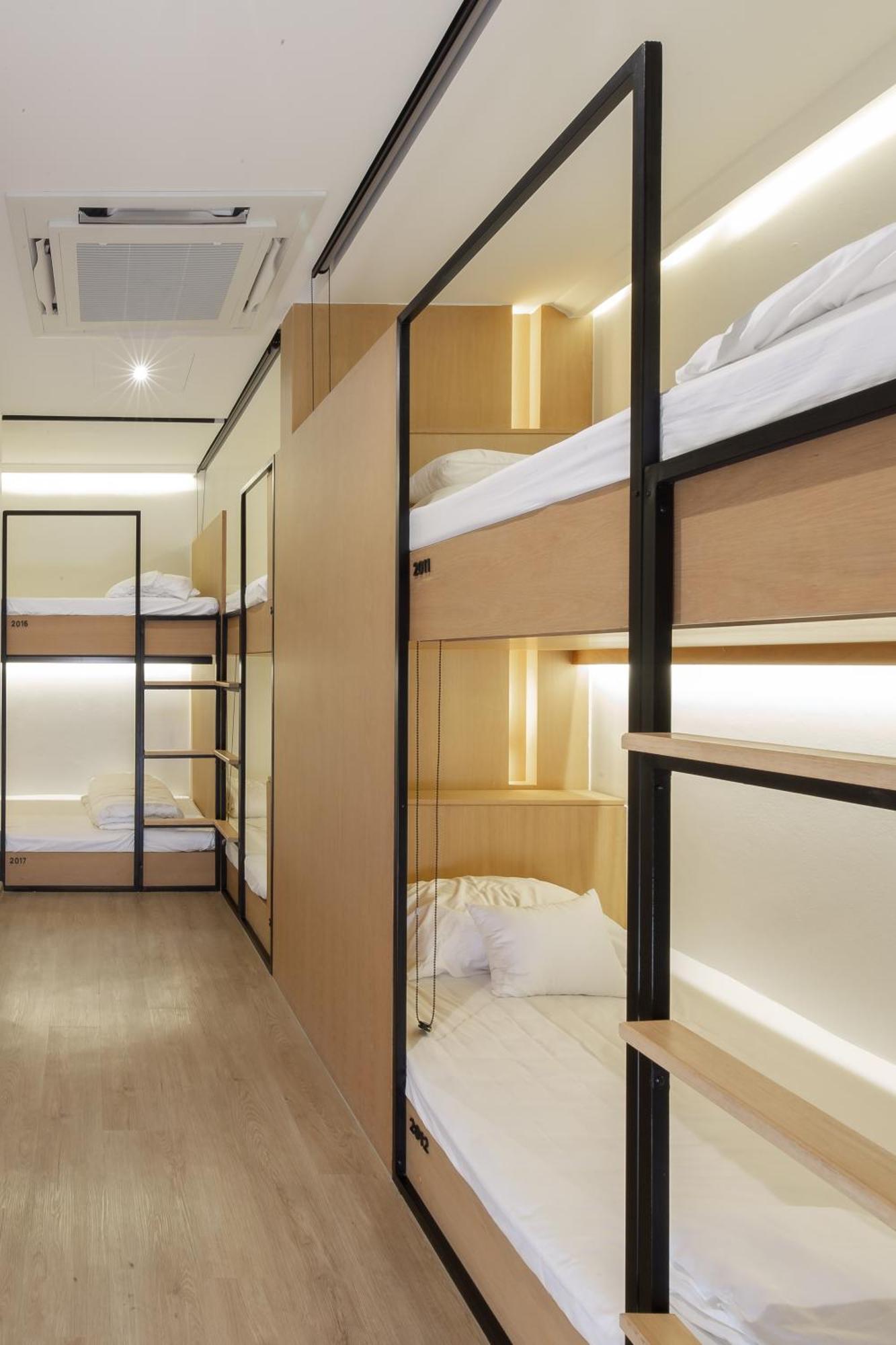 Double B Hostel 방콕 외부 사진