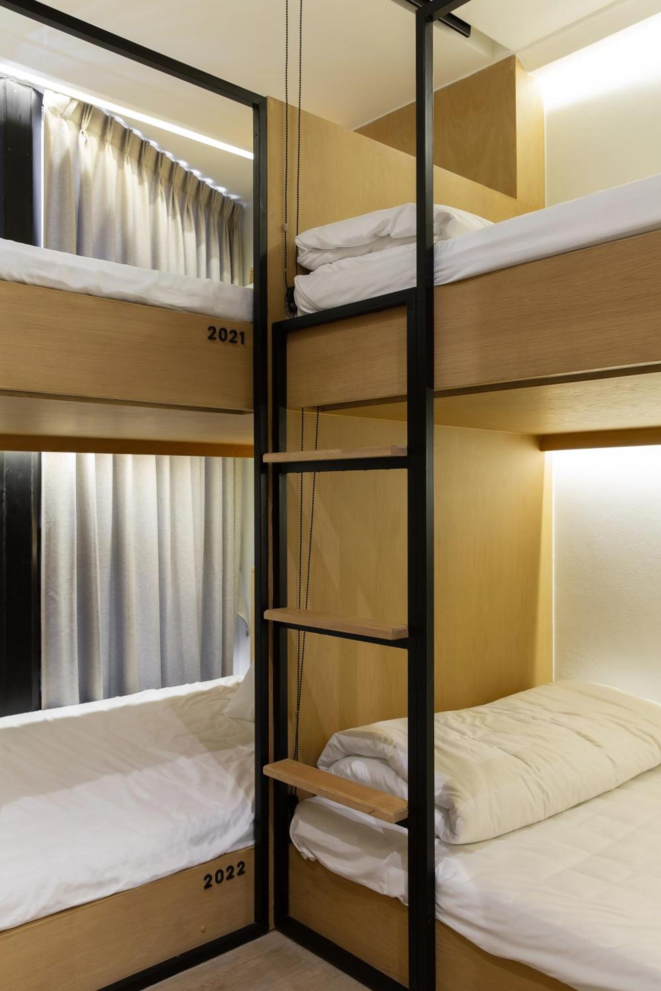 Double B Hostel 방콕 외부 사진