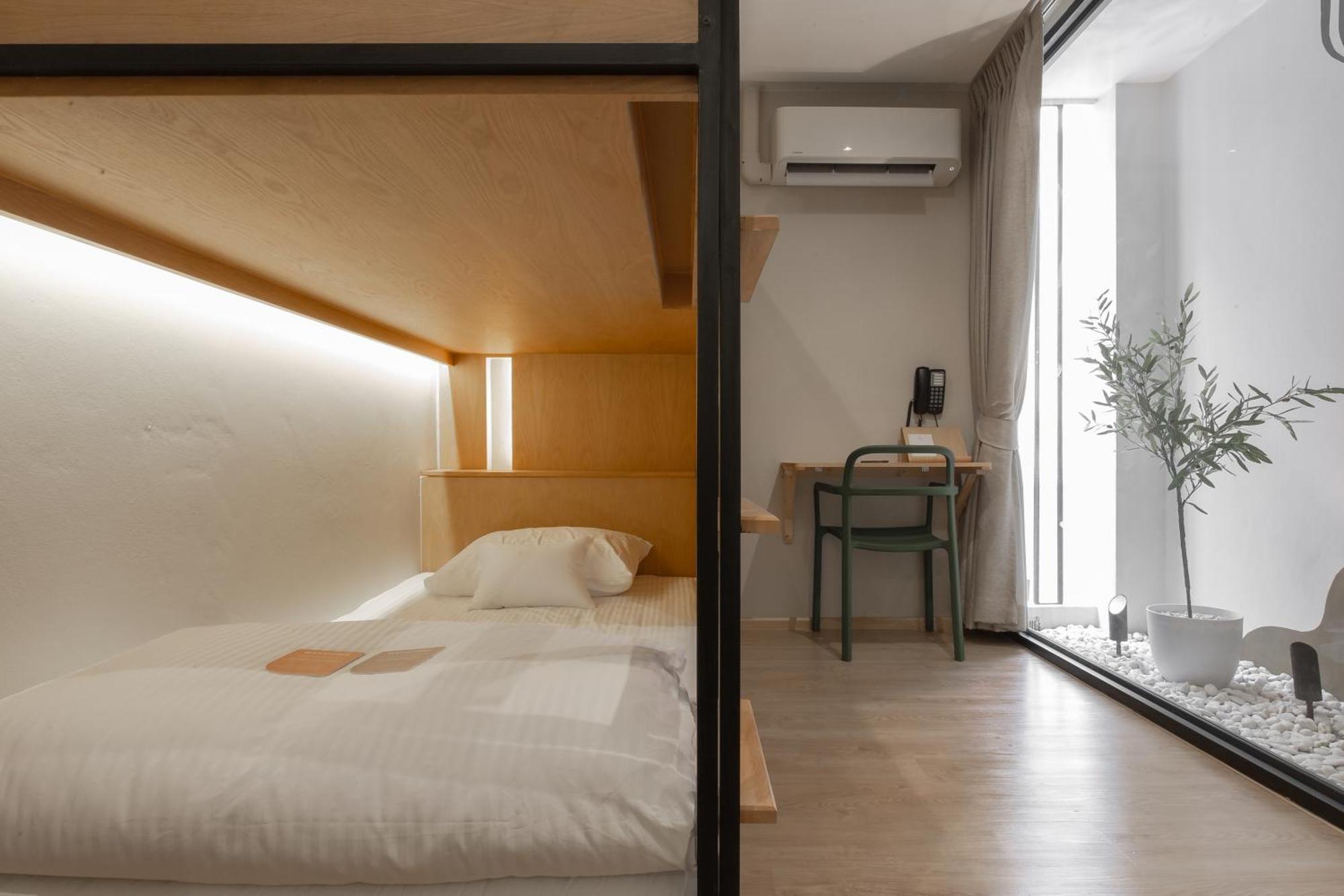 Double B Hostel 방콕 외부 사진